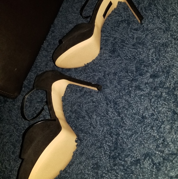 Zara Basics open toe heels **Never Worn** - Picture 3 of 4